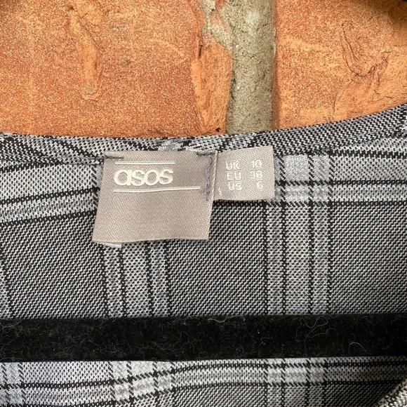 ASOS v neck long sleeve plaid tunic bell sleeve - Picture 4 of 5